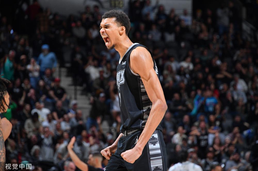 在现代篮球 在现代篮球